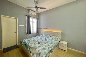 Crescent Park Townvilla