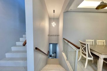 Crescent Park Townvilla