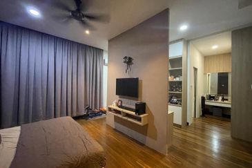 Lukisan @ Alam Impian