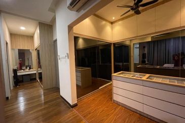 Lukisan @ Alam Impian