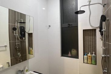 Lukisan @ Alam Impian