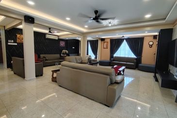 Taman Tasik Semenyih (Lake Residence)