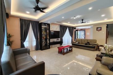 Taman Tasik Semenyih (Lake Residence)