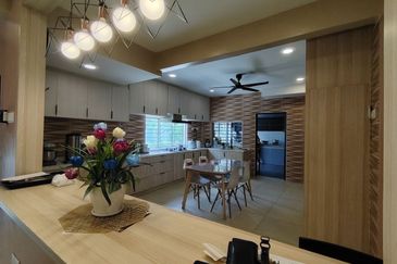 Taman Tasik Semenyih (Lake Residence)