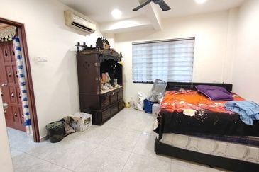 Taman Tasik Semenyih (Lake Residence)