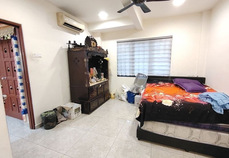 Taman Tasik Semenyih (Lake Residence)