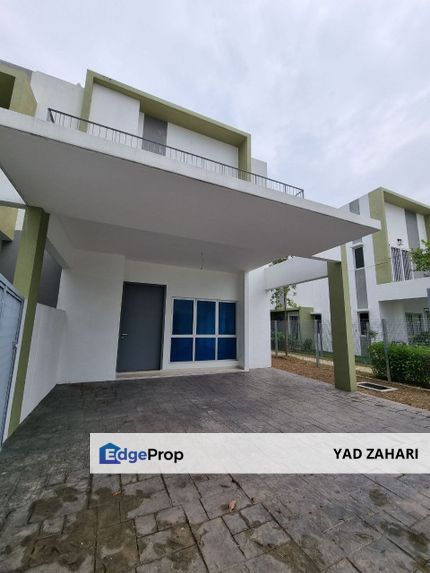 Strategic Location & Endlot Unit 2-Storey Terrace @ Casa Wood, Dengkil, Selangor, Dengkil