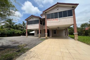 Desa Pinggiran Putra