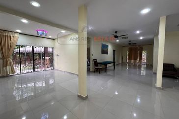 Desa Pinggiran Putra