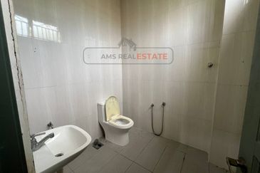 Desa Pinggiran Putra