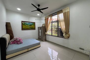 Desa Pinggiran Putra