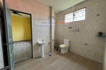 Desa Pinggiran Putra