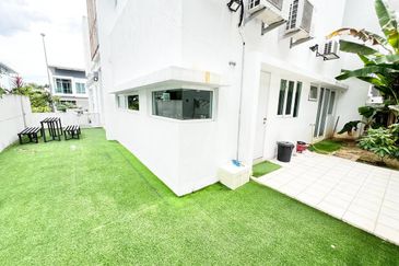 Clover Garden Residences