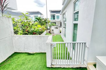 Clover Garden Residences