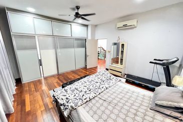 Clover Garden Residences