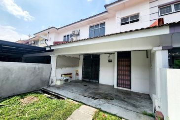 Jalan SP 4 @ Bandar Saujana Putra