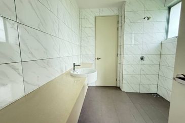 Clubhouse Facilities, 7 Bedrooms & Spacious @ Taman 1080 Residence, Kajang