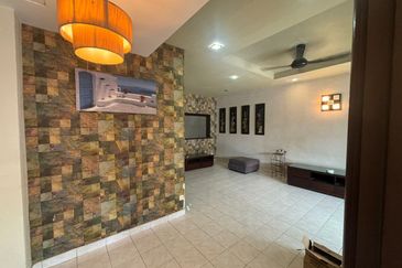 Jalan Spektrum U16 @ Taman Bukit Subang