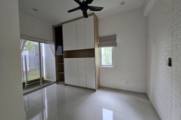 Casa Wood, CyberSouth