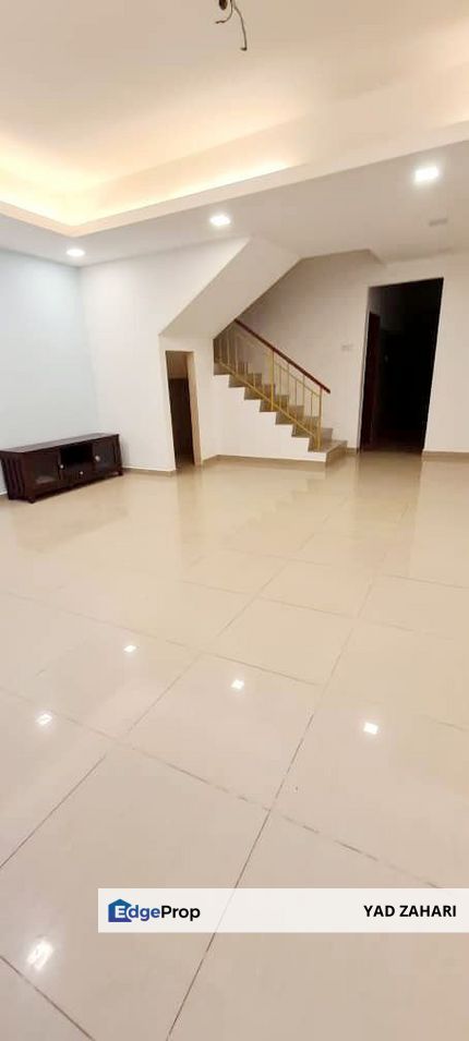 Fully Gated & Guarded with Fully Renovated 2-Storey Superlink @ Bandar Nusaputra, Puchong, Selangor, Puchong South