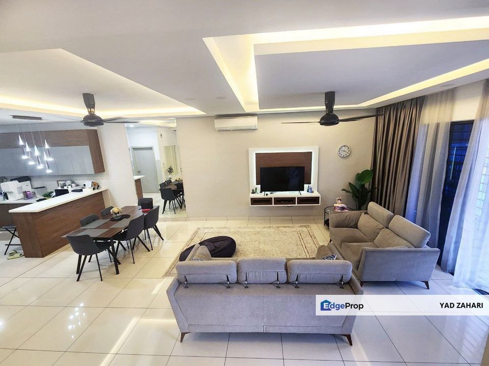 Elmina Valley 4, Shah Alam | Double Storey Terrace 4 Bedrooms | RM890K - Renovated & Partial Furnished , Selangor, Shah Alam