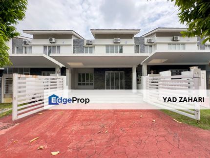 Open Facing, Renovated & Spacious 2-Storey Super link @ Marbella D'Kayangan, Shah Alam, Selangor, Shah Alam