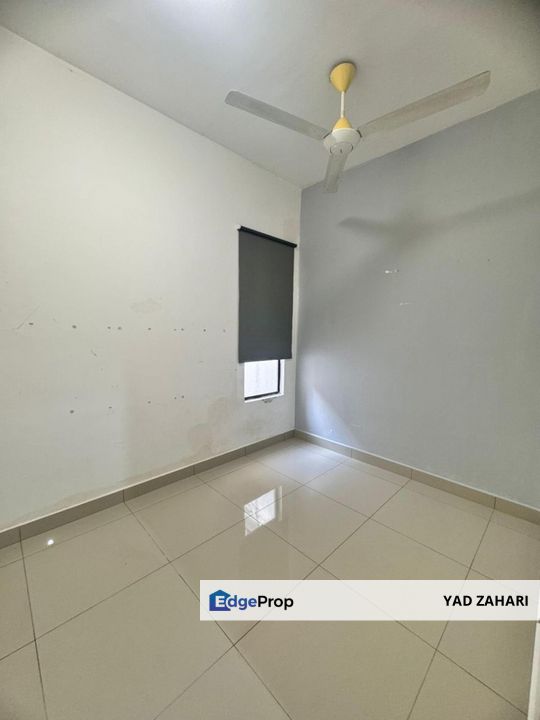Bandar Tasik Kesuma, Semenyih | Townhouse 3 Bedrooms | RM320K - Spacious Balcony, Partial Furnished with Club House, Selangor, Semenyih