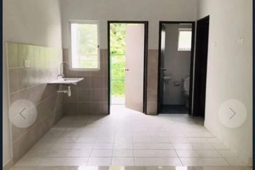 Taman Ruby, Dengkil | Double Storey Terrace 4 Bedrooms | RM495k - Beautiful Design, Near Putrajaya and Cyberjaya & Non Bumi Lot