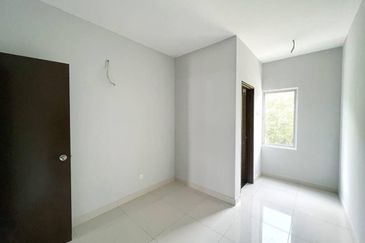 Taman Ruby, Dengkil | Double Storey Terrace 4 Bedrooms | RM495k - Beautiful Design, Near Putrajaya and Cyberjaya & Non Bumi Lot