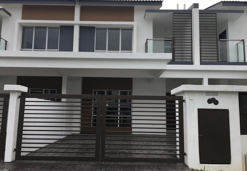 Taman Ruby, Dengkil | Double Storey Terrace 4 Bedrooms | RM495k - Beautiful Design, Near Putrajaya and Cyberjaya & Non Bumi Lot