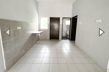 Taman Ruby, Dengkil | Double Storey Terrace 4 Bedrooms | RM495k - Beautiful Design, Near Putrajaya and Cyberjaya & Non Bumi Lot