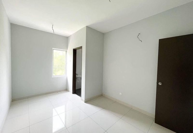 Taman Ruby, Dengkil | Double Storey Terrace 4 Bedrooms | RM495k - Beautiful Design, Near Putrajaya and Cyberjaya & Non Bumi Lot