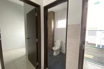 Taman Ruby, Dengkil | Double Storey Terrace 4 Bedrooms | RM495k - Beautiful Design, Near Putrajaya and Cyberjaya & Non Bumi Lot