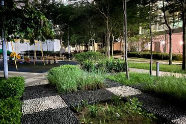 Apex Tower & Vertex Tower @ CyberSquare