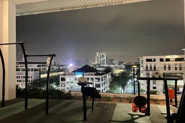 Apex Tower & Vertex Tower @ CyberSquare