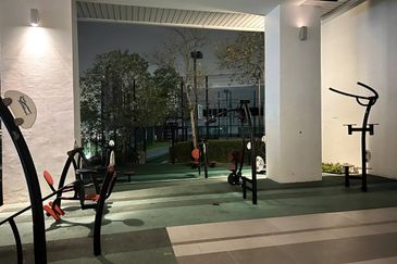 Apex Tower & Vertex Tower @ CyberSquare