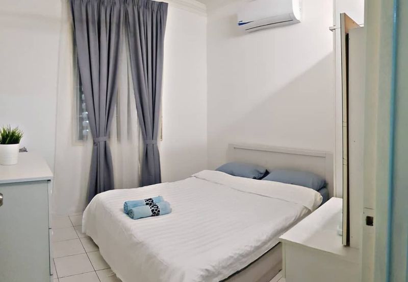 Vista Pinggiran, Taman Pinggiran Putra