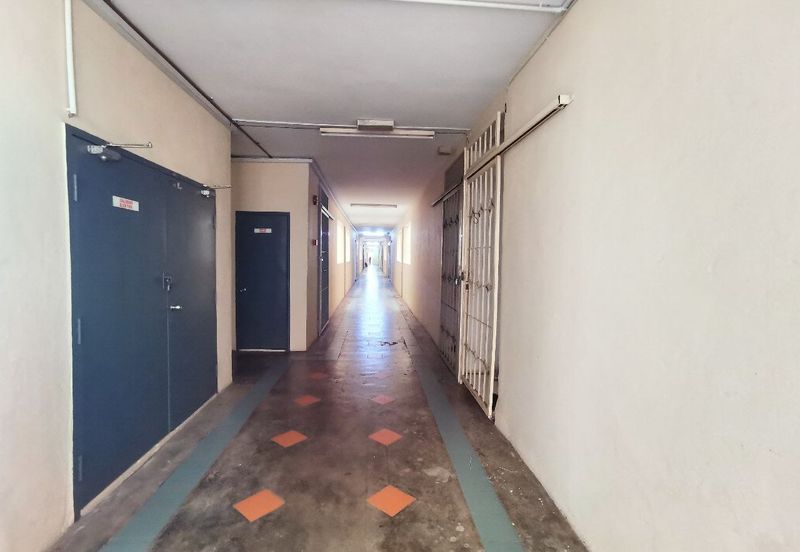 Vista Pinggiran, Taman Pinggiran Putra