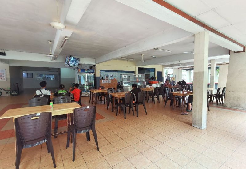 Vista Pinggiran, Taman Pinggiran Putra