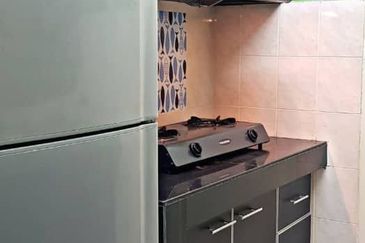 Vista Pinggiran, Taman Pinggiran Putra