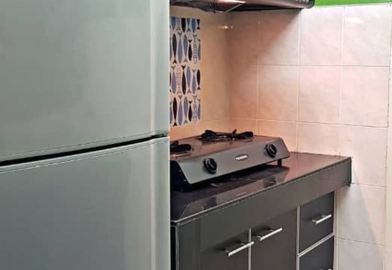 Vista Pinggiran, Taman Pinggiran Putra