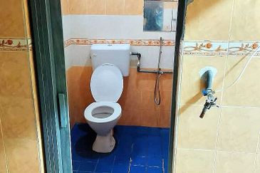 Kondo Rakyat (Desa Pantai Flat)