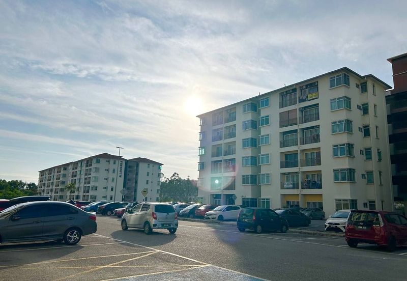 Residensi Warnasari 2