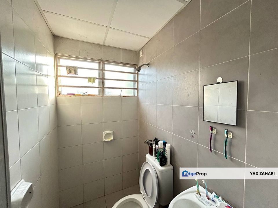 Residensi Warnasari 2, Bandar Puncak Alam | RM280K - Ground Floor, Corner Unit & Parking Lot Near Unit, Selangor, Bandar Puncak Alam