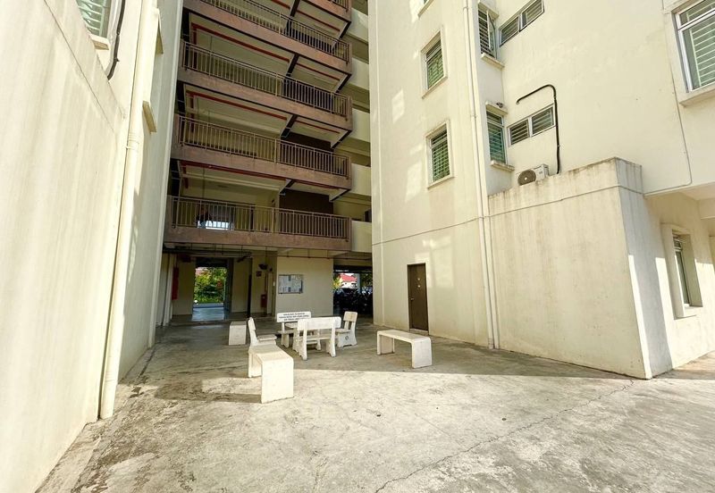 Residensi Warnasari 2