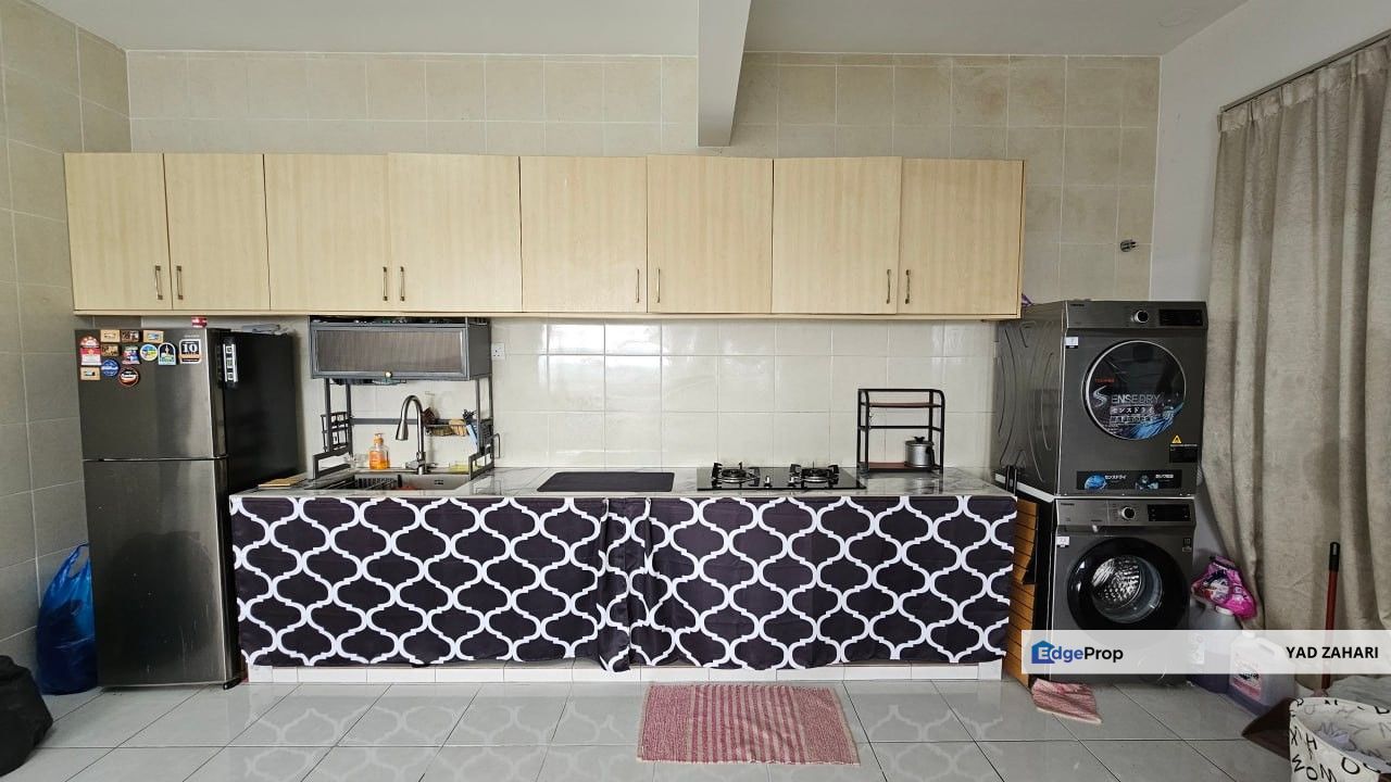 Pangsapuri Setia Impian, Kajang | RM350K - Semi Furnished, Huge Living Room & Low Density, Selangor, Seri Kembangan