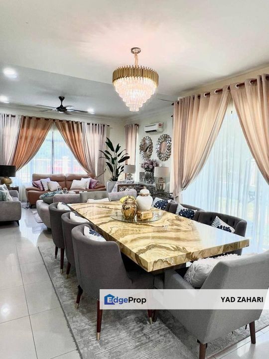 Puncak Bangi, Seksyen 6 | 2.5 Storey Terrace 7 Bedrooms | RM2.2M - Facing Open, Gated Guarded & Extended Kitchen, Selangor, Bangi
