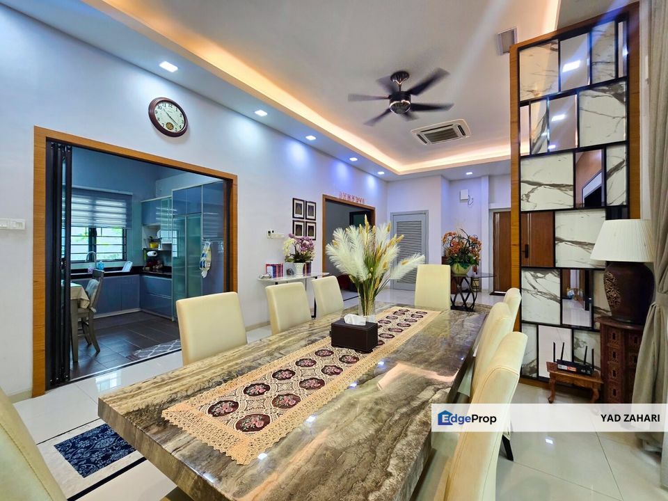 Anjung Melati, Batu Caves | Bungalow 6 Bedrooms | RM3.2M - With Swimming Pool, Extended & Freehold, Kuala Lumpur, Gombak