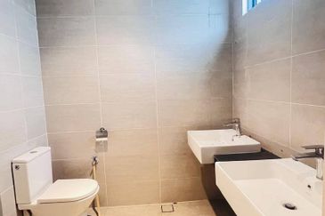 Lakefield Residences, Tropicana Heights