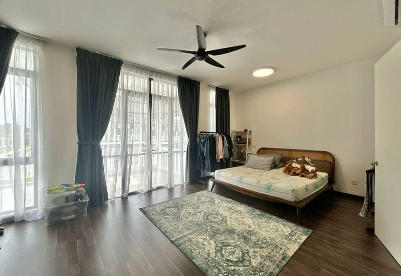 Mellowood @ Eco Majestic